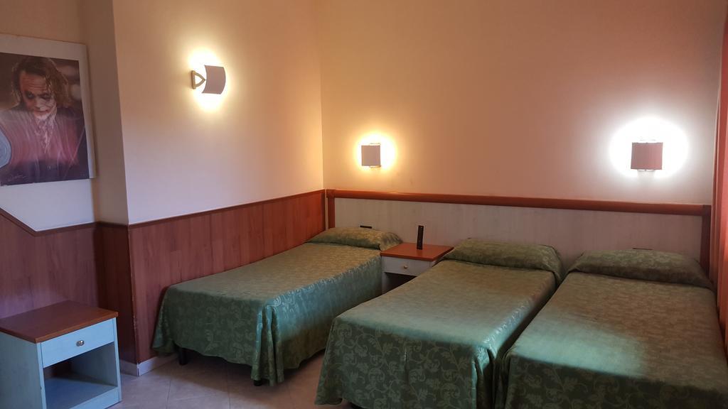 Hotel Laurence Róma Kültér fotó
