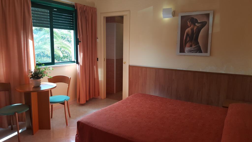 Hotel Laurence Róma Kültér fotó
