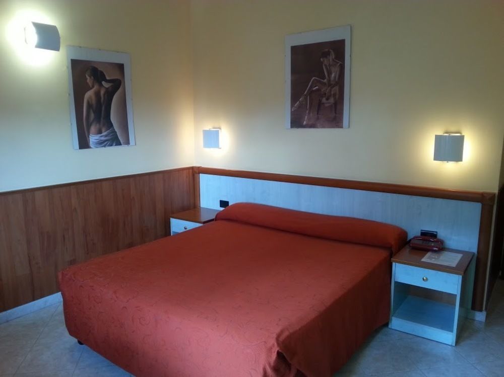Hotel Laurence Róma Kültér fotó