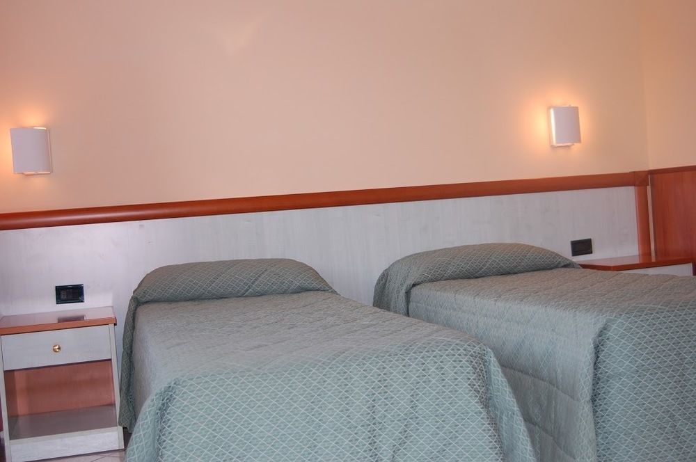 Hotel Laurence Róma Kültér fotó