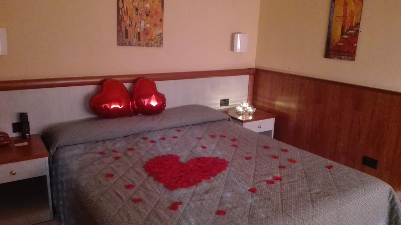 Hotel Laurence Róma Kültér fotó