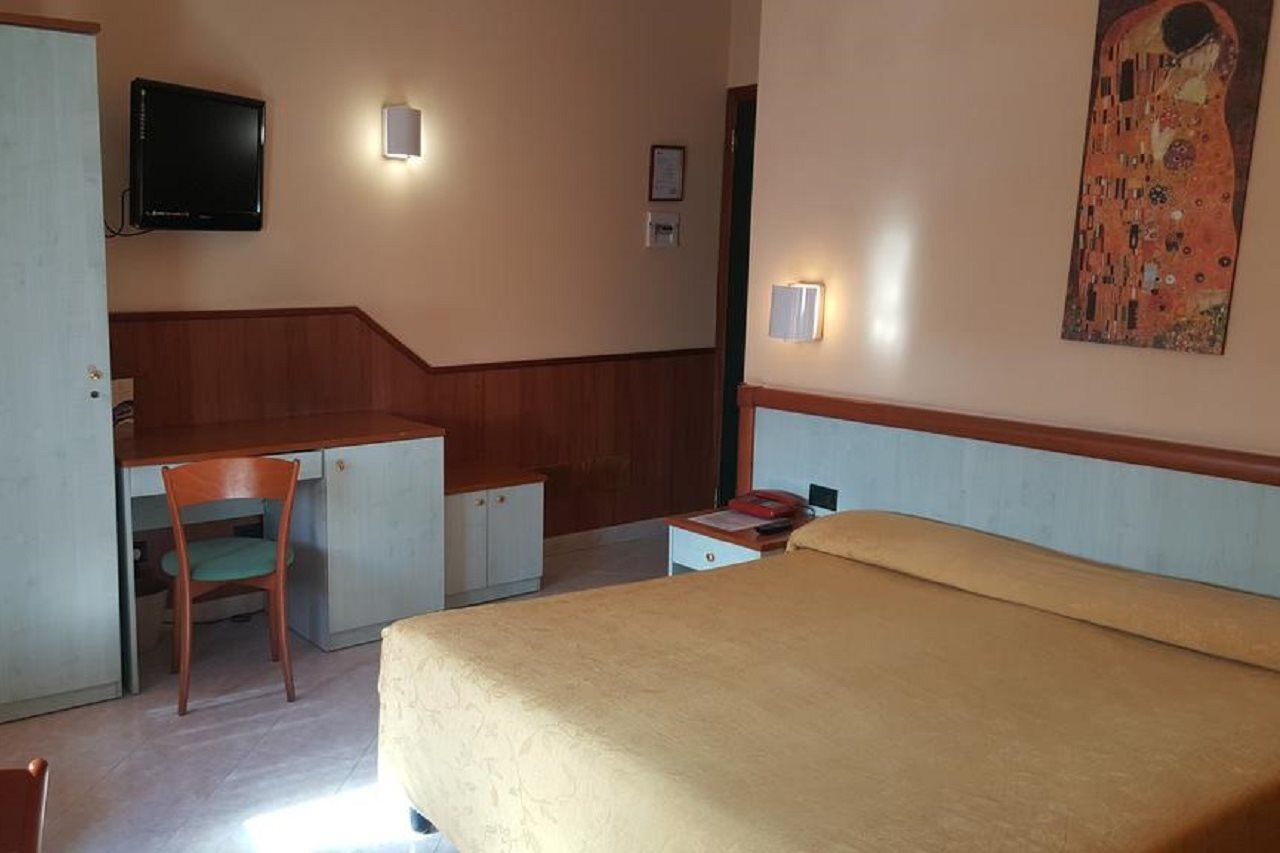 Hotel Laurence Róma Kültér fotó