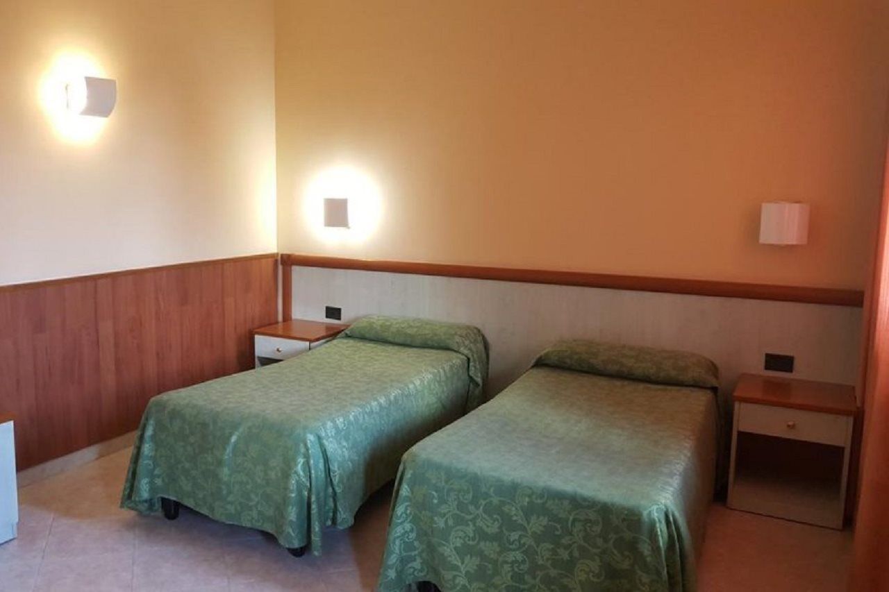 Hotel Laurence Róma Kültér fotó